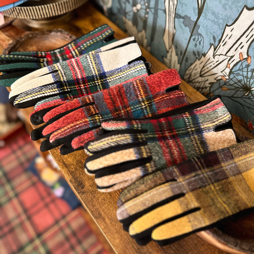 Green Woven-Look Tartan Plaid Touchscreen Gloves