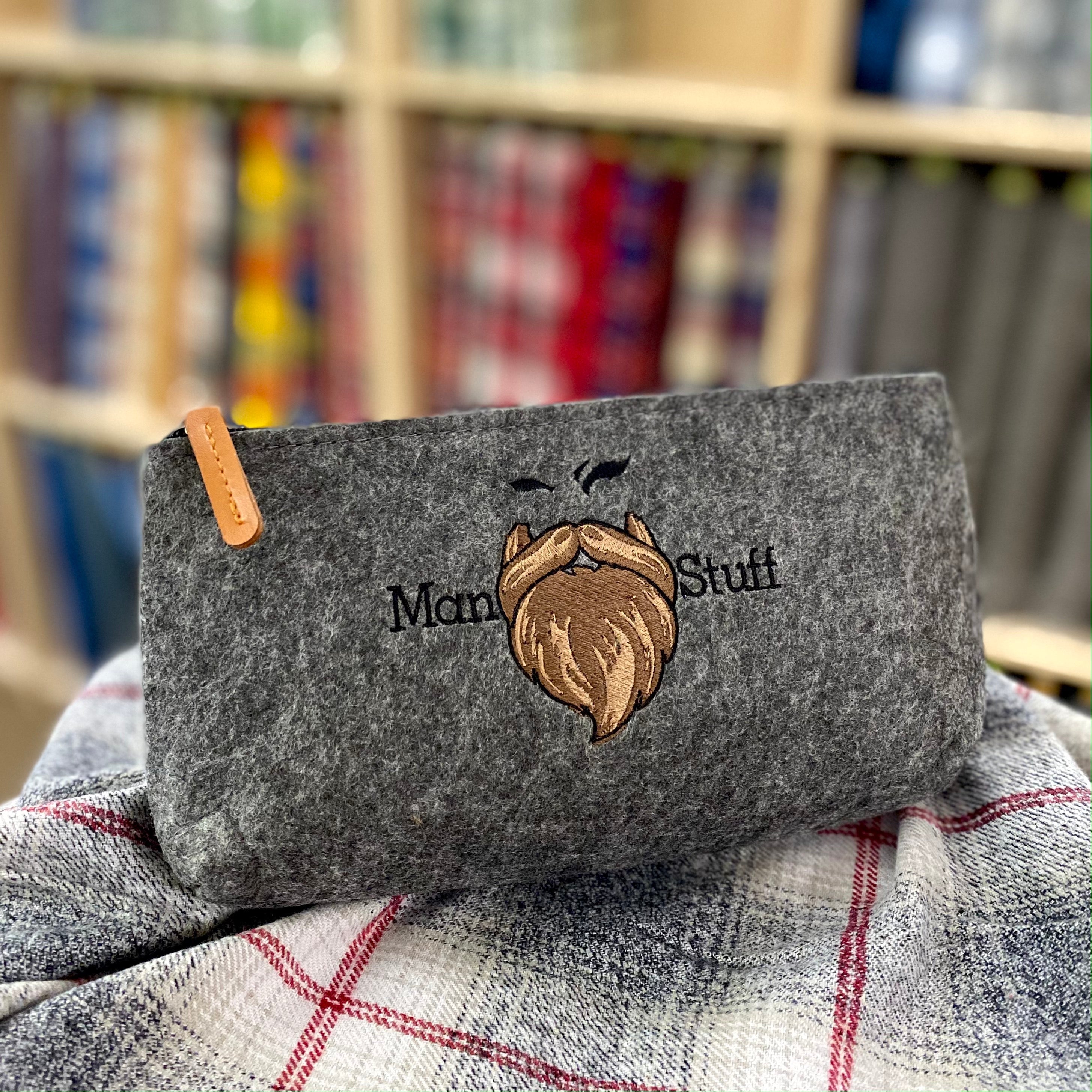 Beard Collection Embroidered Man Bags for Grooming Kit