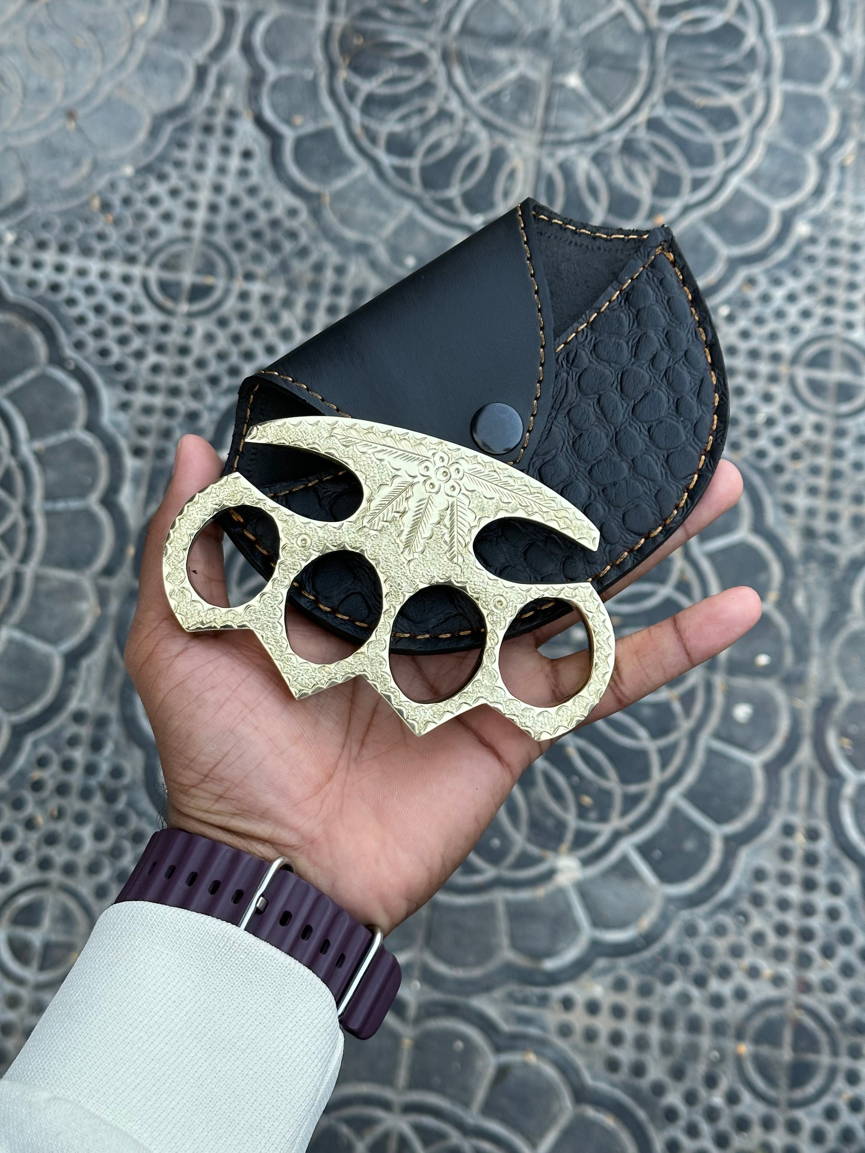 Handmade Antique Brass Knuckles – Vintage Engraved EDC with Leather Sheath